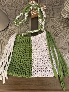 Bonita Bolso Handmade Green & White Crochet Fringe Shoulder Bag by Yvonne